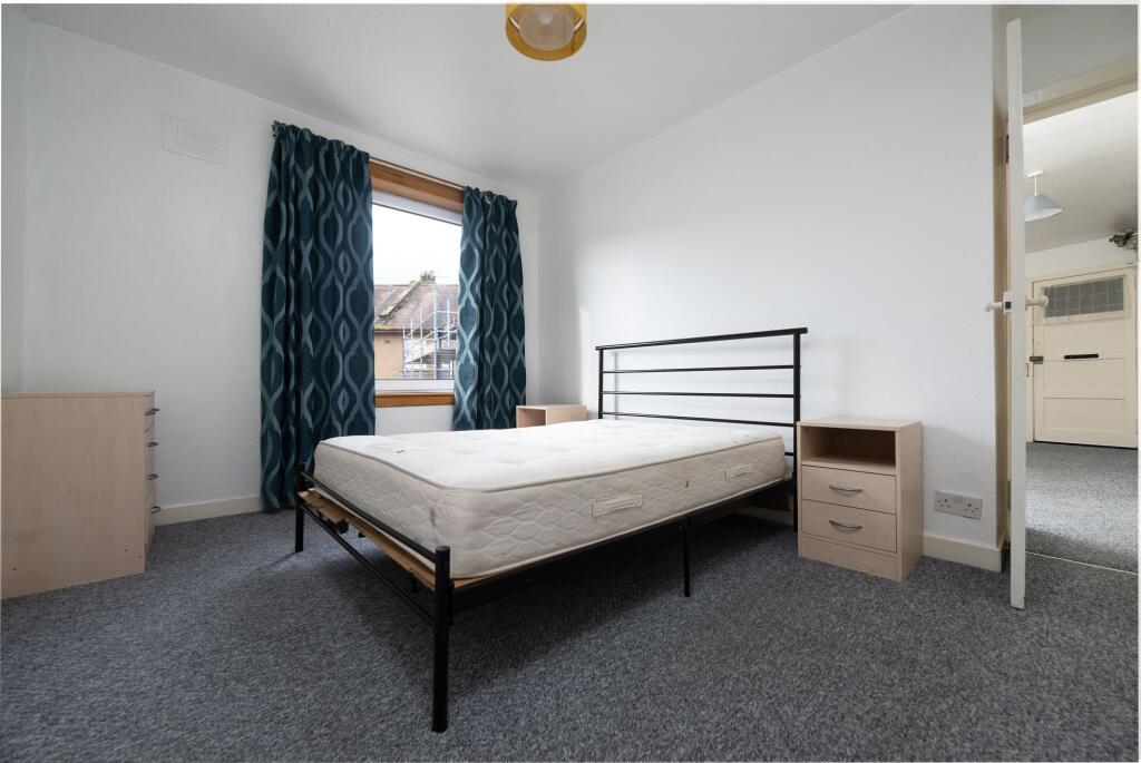 Apartment in Paisley - View 5
