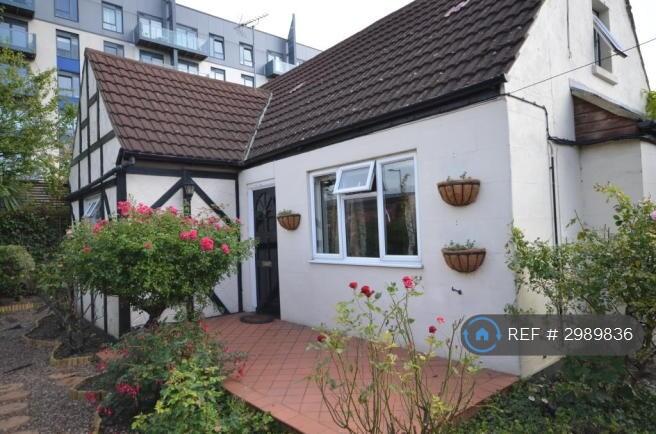 Main image of property: Pier Approach Road, Gillingham, ME7
