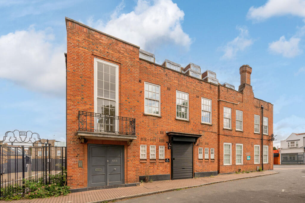 Main image of property: Streatham High Road, Streatham, London, SW16