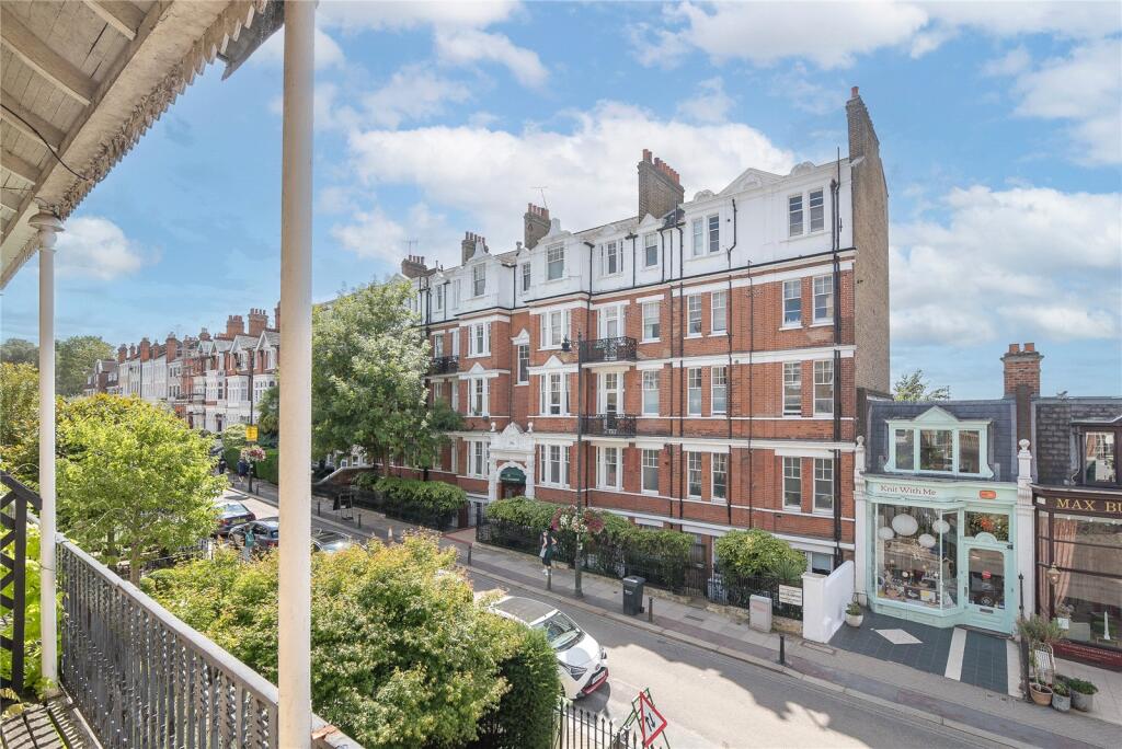 Main image of property: Richmond Hill, (First Floor Flat), Richmond, TW10