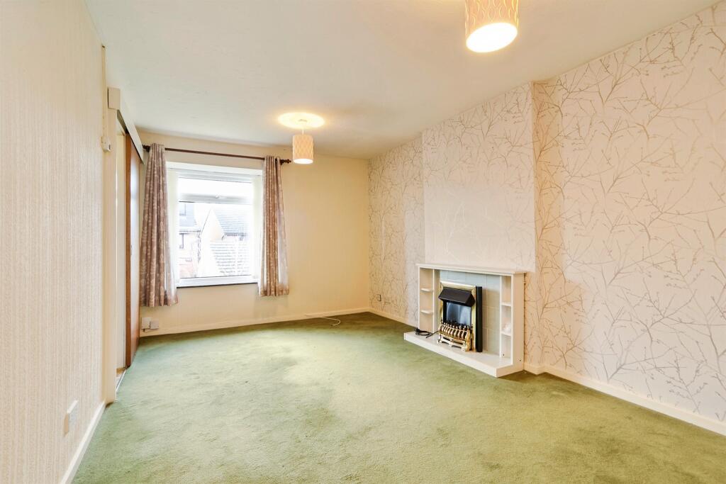 Lakeside Terrace, Rawdon, Leeds photo 2