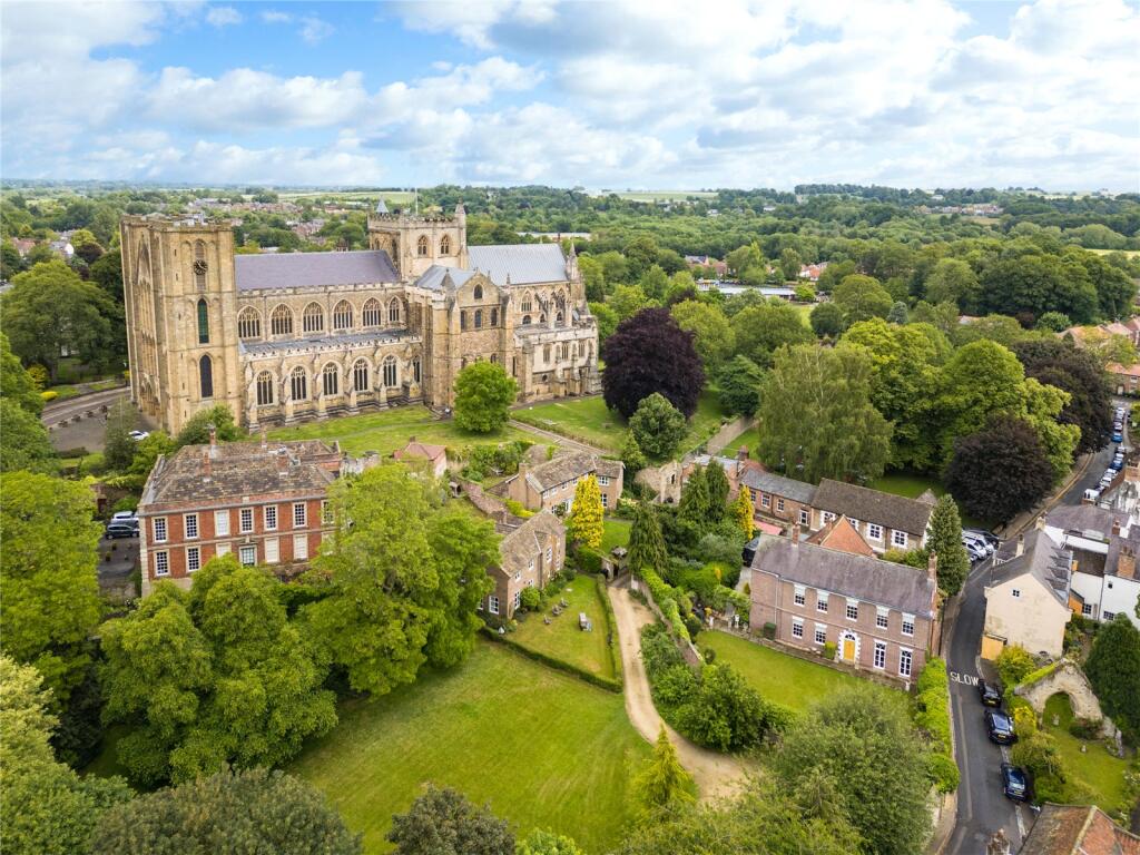 Main image of property: High St. Agnesgate, Ripon, North Yorkshire, HG4