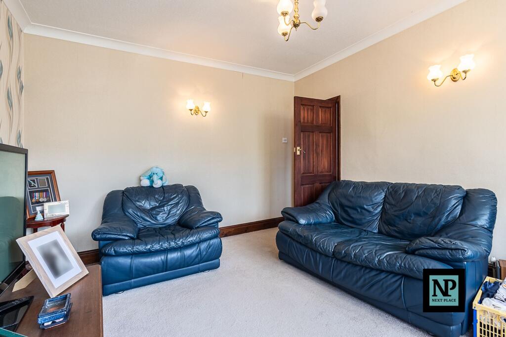 House in Tamworth, Staffordshire - View 5