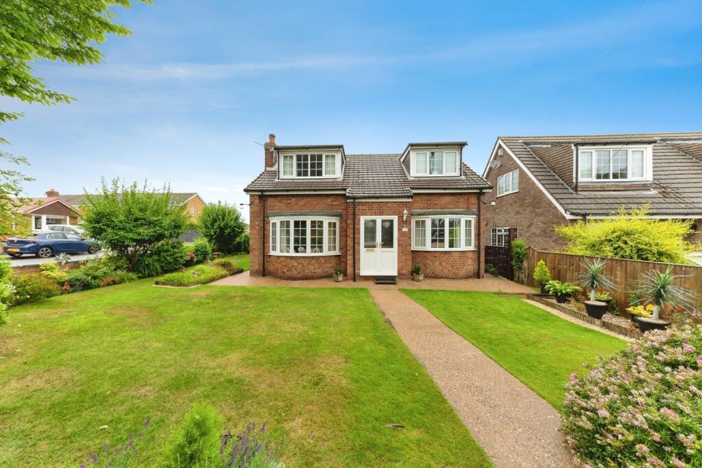 3-bed detached on Caddle Road, Keelby, Grimsby, DN41, £190,000