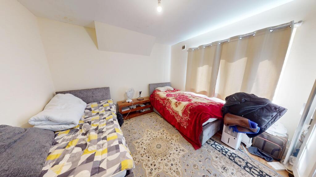 Apartment in Brighton - View 4