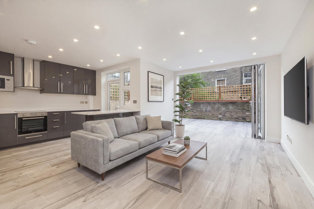Apartment in London - View 3