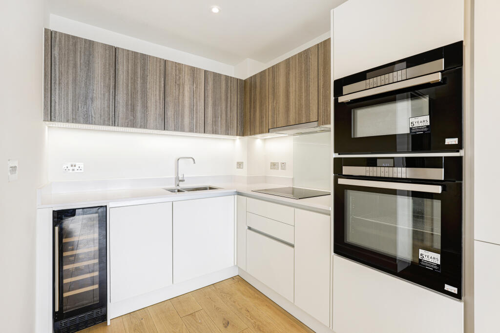 Apartment in London - View 2