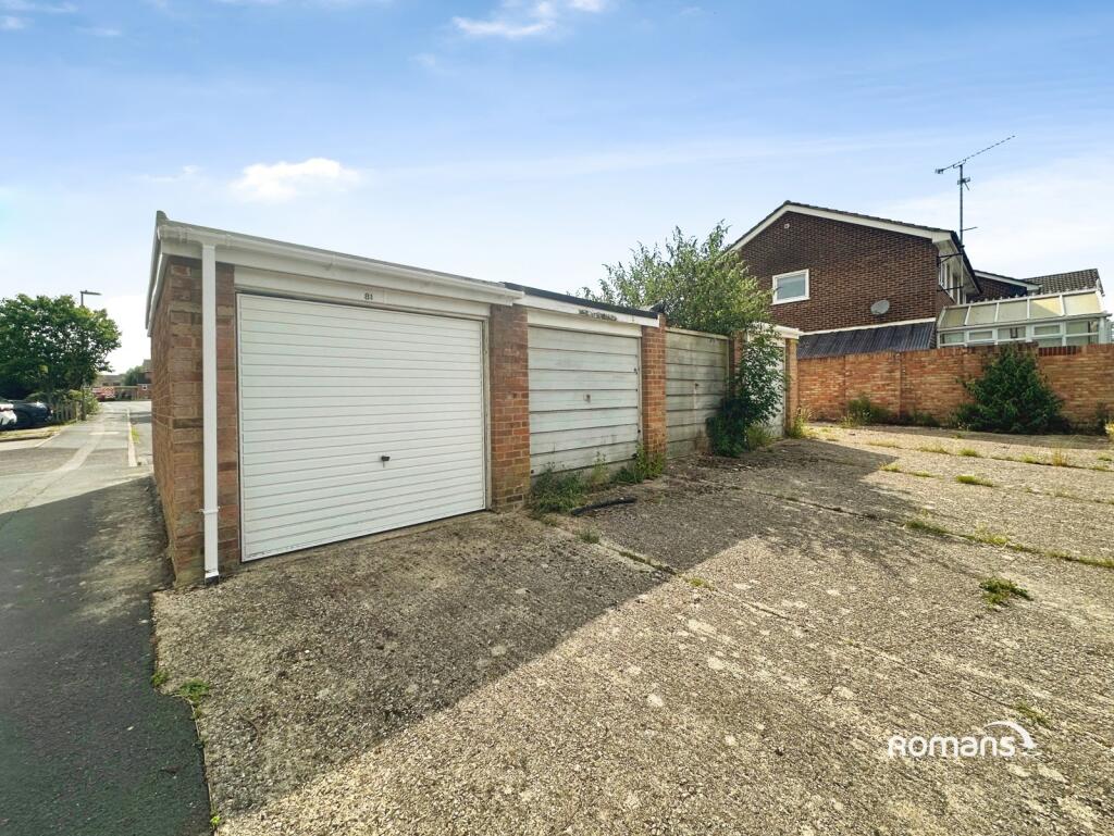 House in Basingstoke and Deane, Viables - View 5