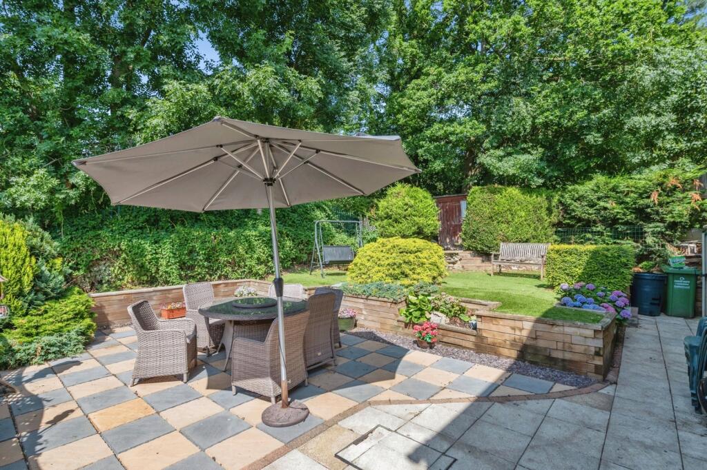 House in Basildon, Billericay - View 3