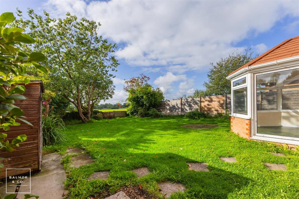 Moreton Drive, Leigh, WN7 photo 4