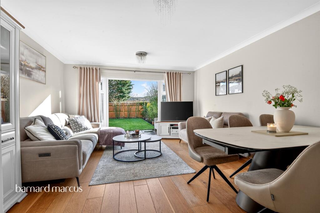 Camborne Road, Sutton photo 4