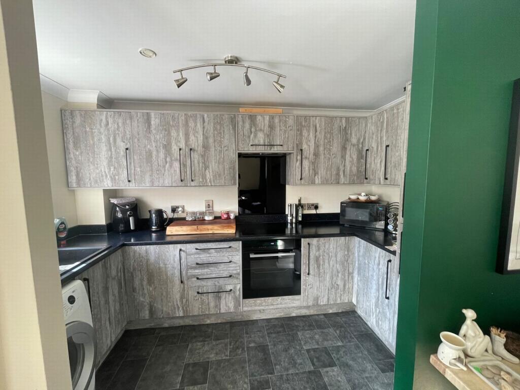 Apartment in Ipswich - View 3