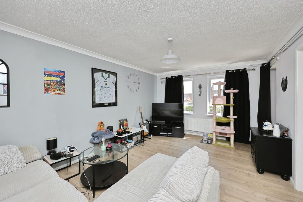 Apartment in Norwich, Norfolk - View 3