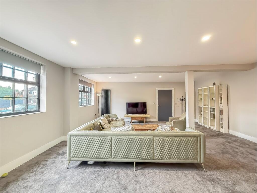 House in Manchester, Withington - View 4