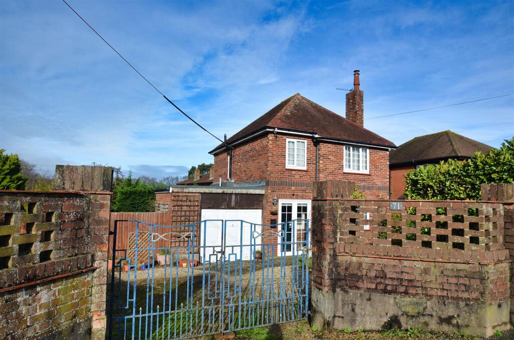 Main image of property: FISHBOURNE