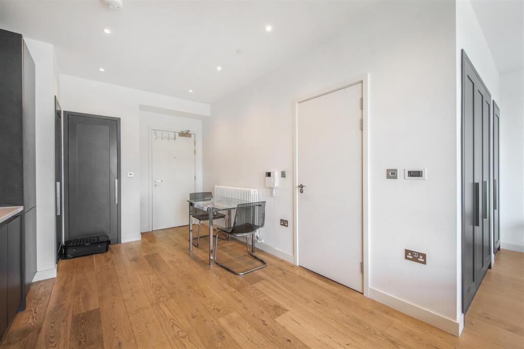 Studio apartment for rent