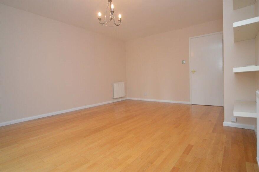 Apartment in St Albans - View 3