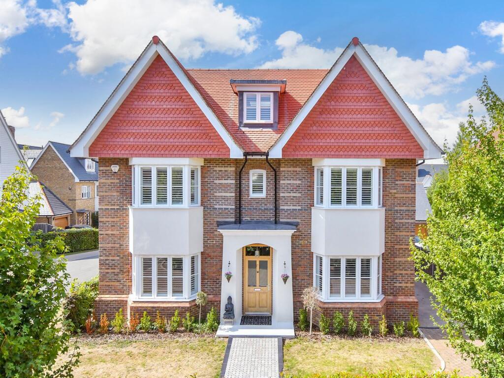 Main image of property: High Road, Chigwell, Essex