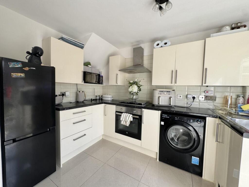 House in Wolverhampton - View 4