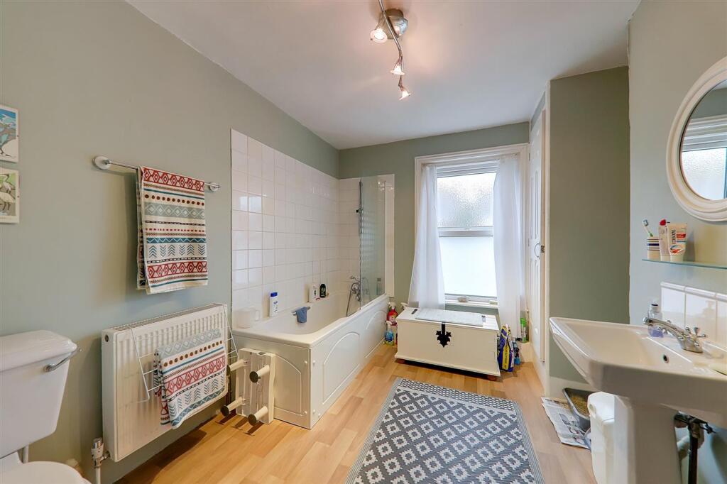 House in Brighton - View 4