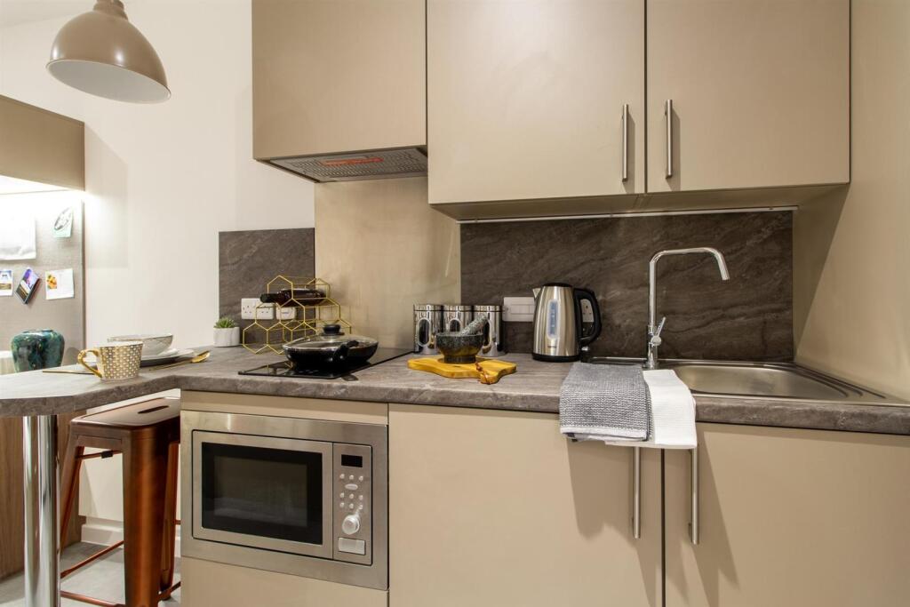 1 bedroom flat share for rent
