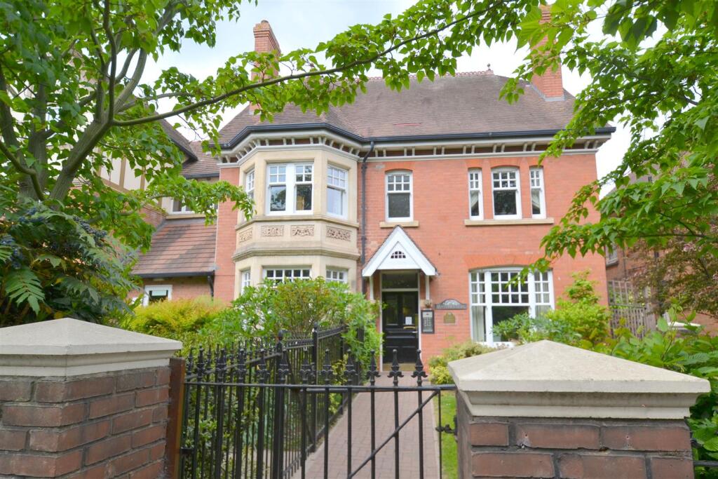 1-bed other on Worcester Road, Malvern, £75,000
