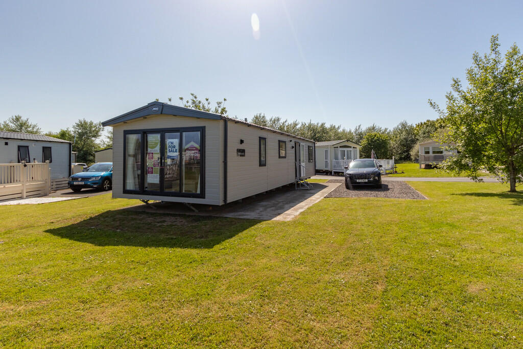 2-bed caravan on Turnberry Holiday Park, Girvan, Ayrshire, £94,995