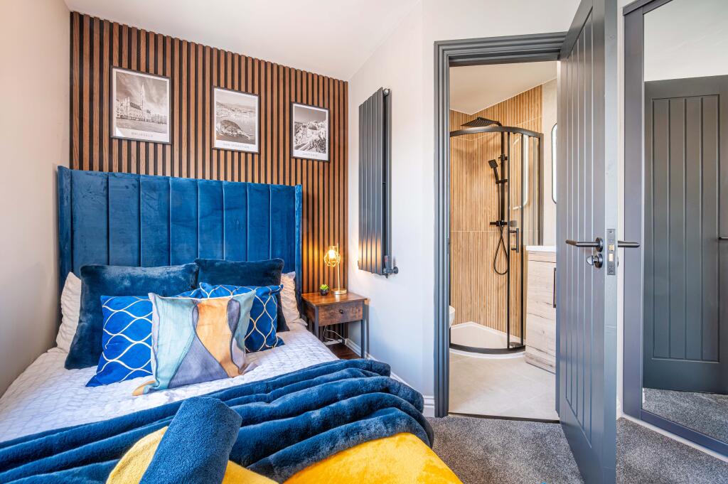 House in Swindon - View 5