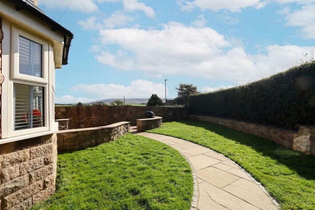 Dolphinholme, Lancaster, LA2 photo 3