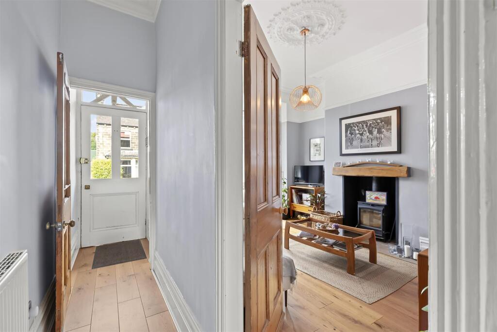 House in Bradford, Grove Road, Ilkley - View 3