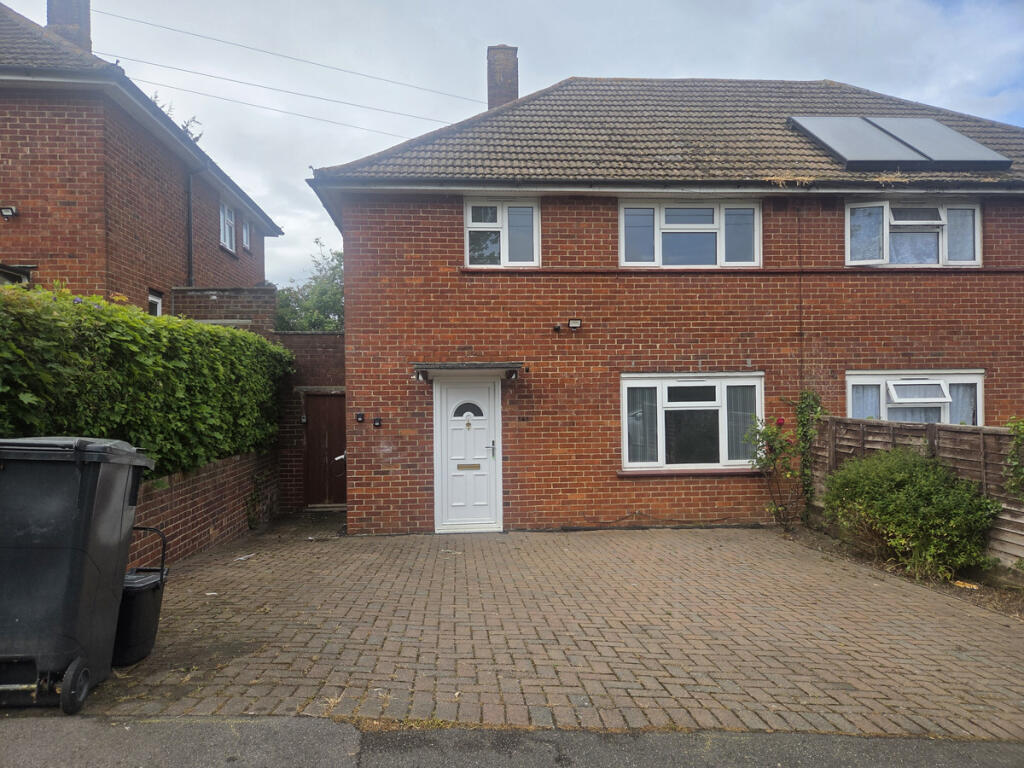 Main image of property: Queen Elizabeth's Drive, Croydon, CR0
