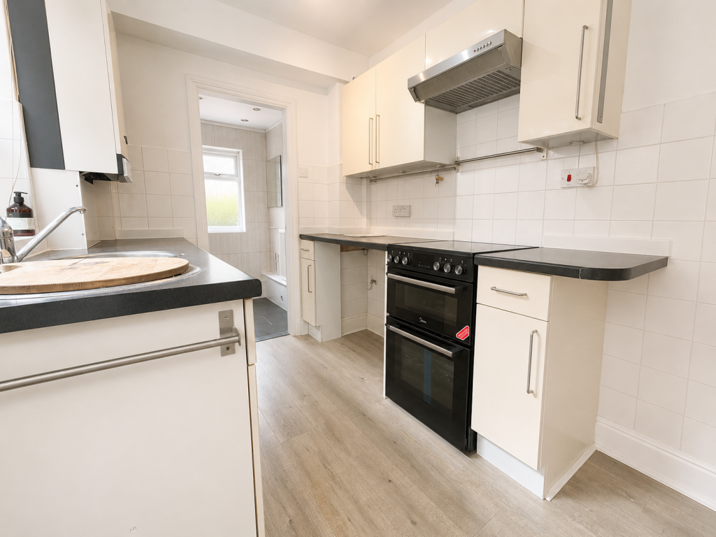 House in North Warwickshire, Kingsbury CP - More