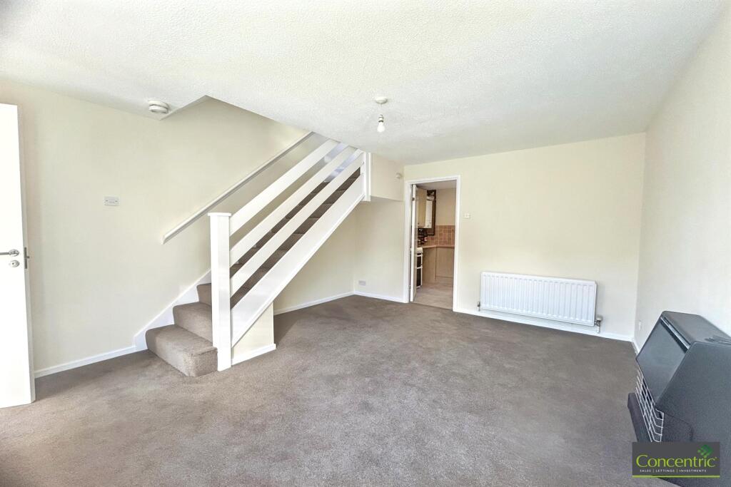 Jedburgh Avenue, Perton photo 2