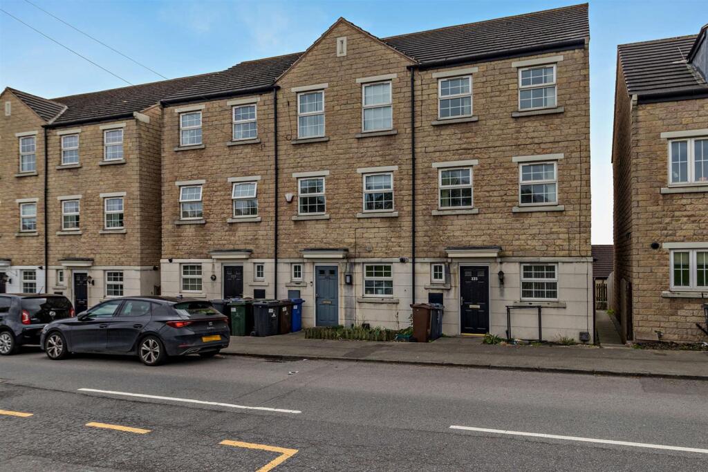 Main image of property: Cemetary Road,Jump,Barnsley
