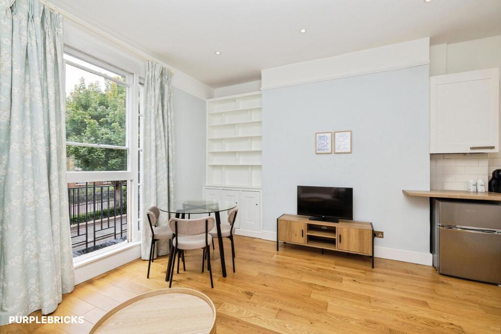 Apartment in London - View 5