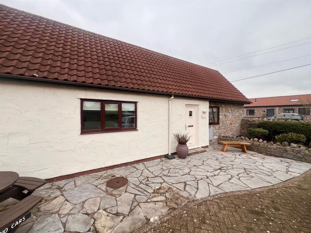Main image of property: The Stable, Willow Barn, Duck Lane