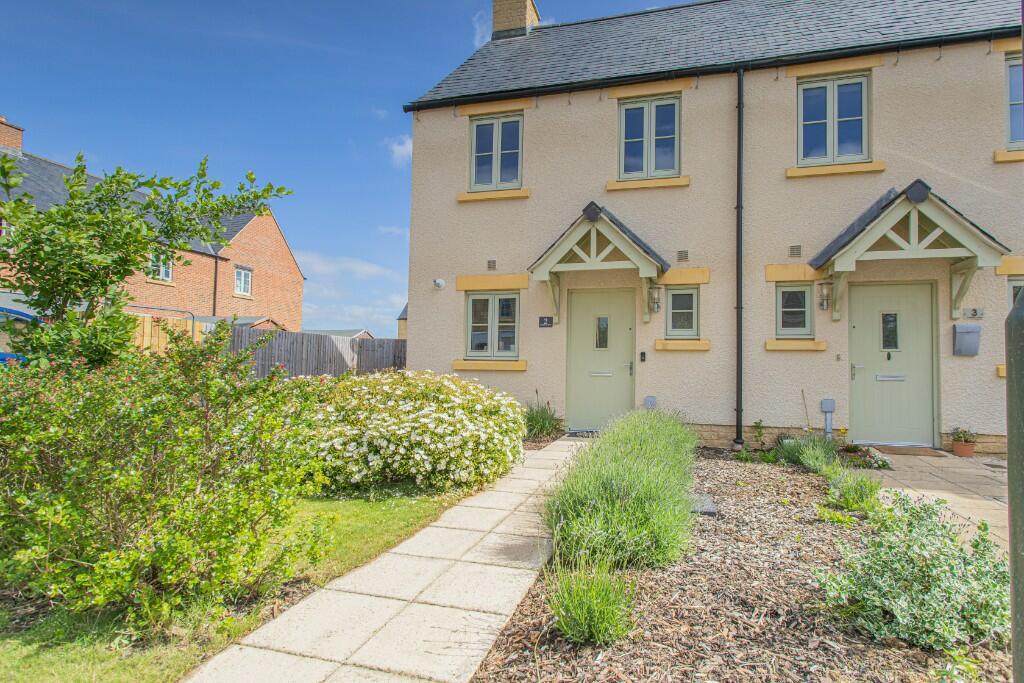 Main image of property: Clothiers Close, Tetbury, Gloucestershire, GL8 8FN