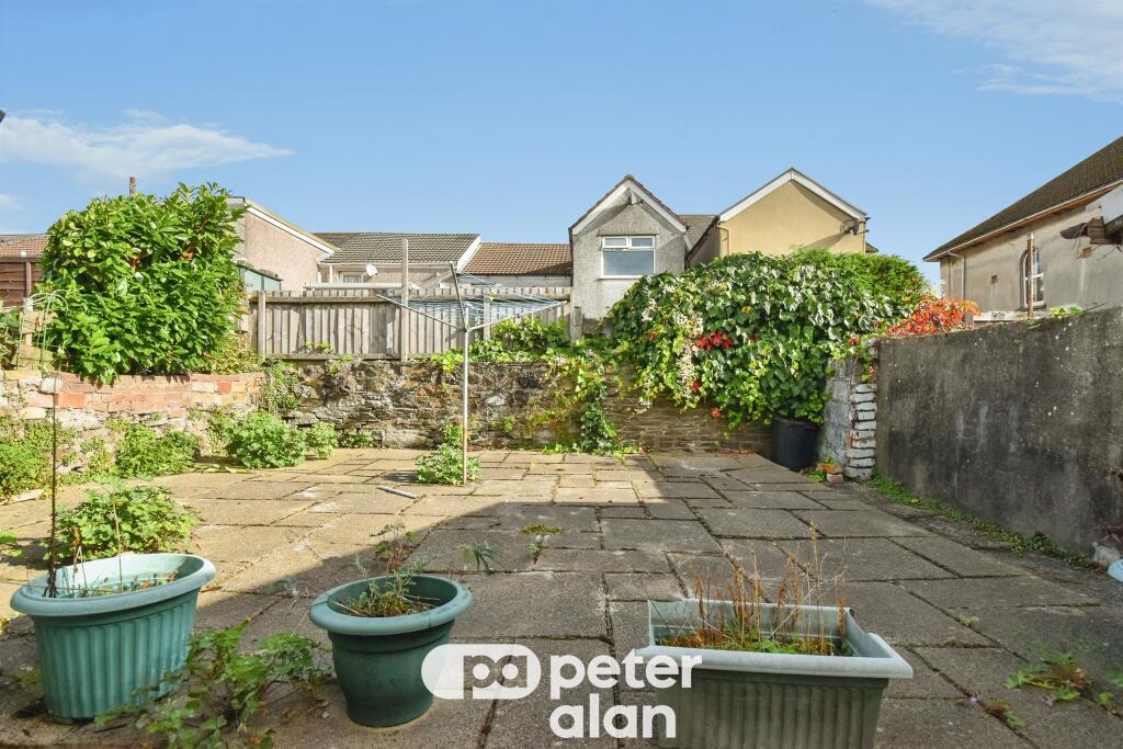 House in Aberaman - View 3