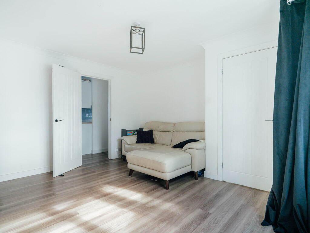 House in Worcester, Worcestershire - More