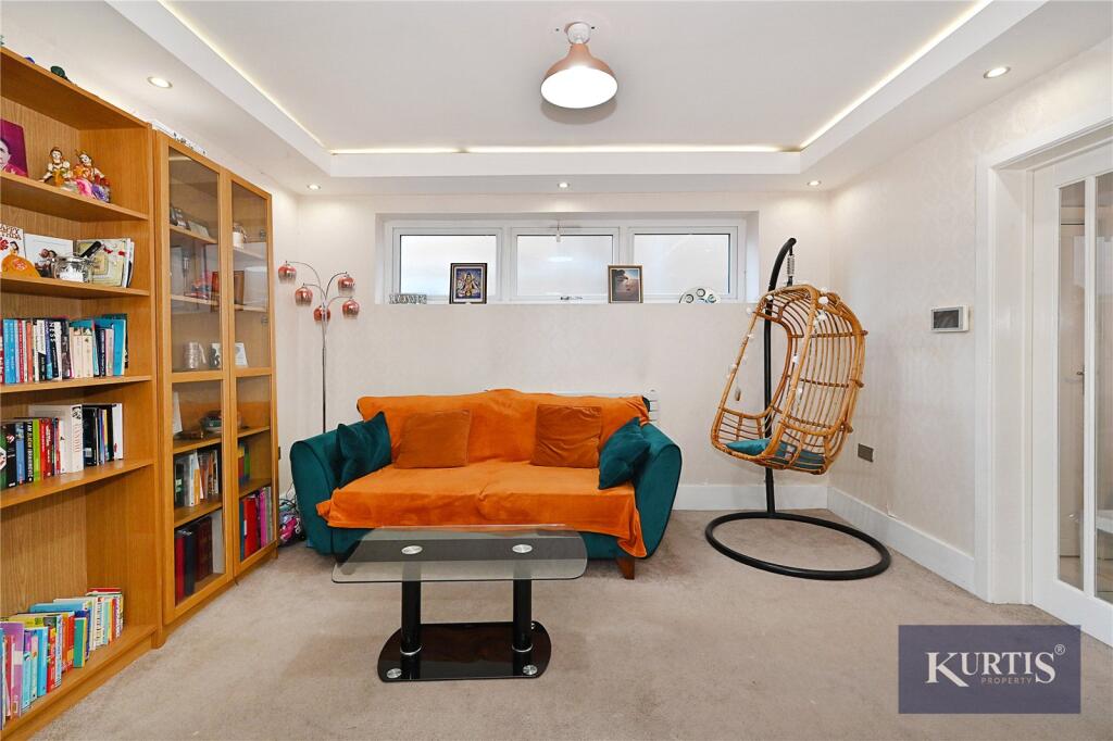 Goodmayes Lane, Ilford, IG3 photo 4