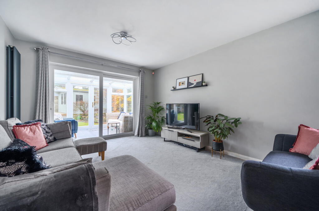 Smugglers Lane South, Highcliffe, Christchurch, BH23 - View 2