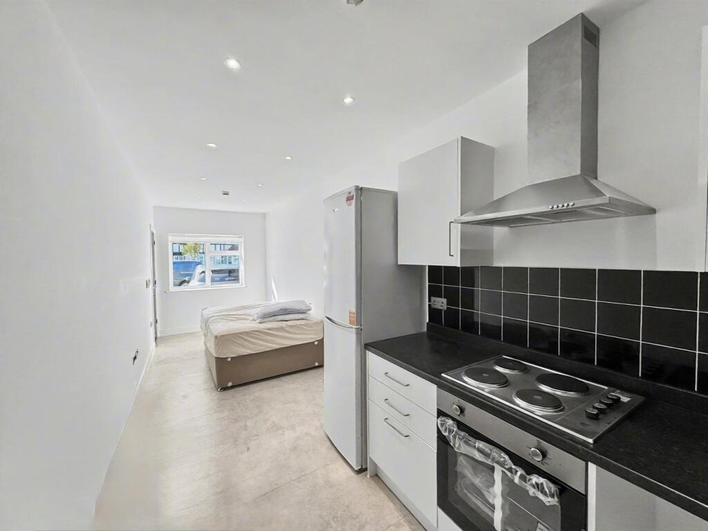 Main image of property: Kenton Lane, Harrow, HA3