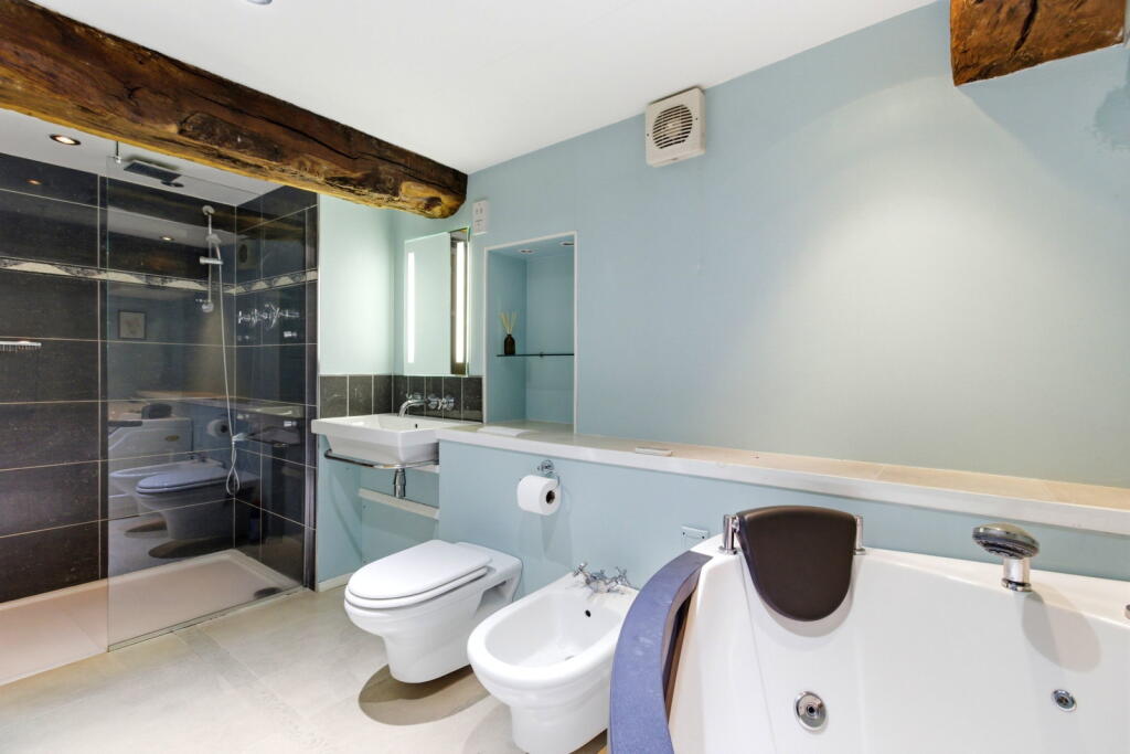 House in Ledbury, Herefordshire - More