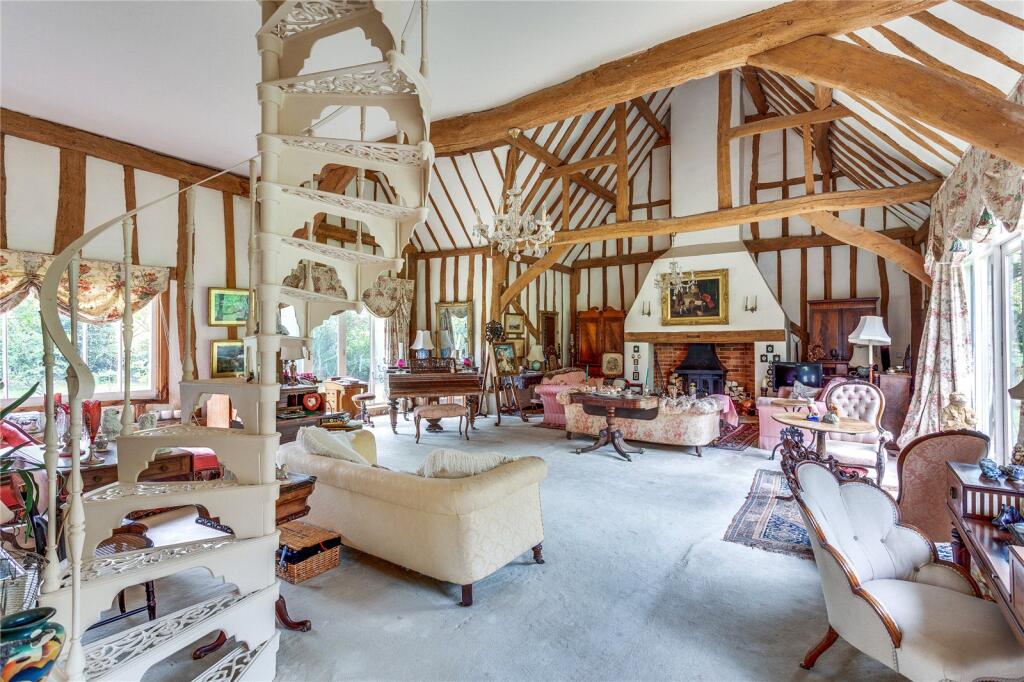 House in Hambleden, Buckinghamshire - View 5