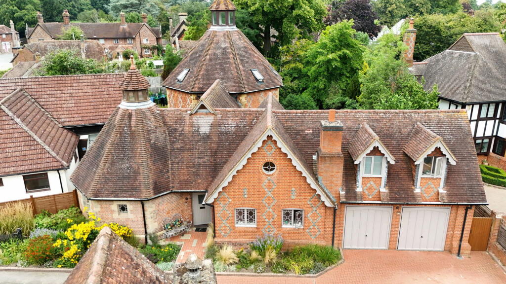 Main image of property: Kiln Lane, Tonbridge, TN11