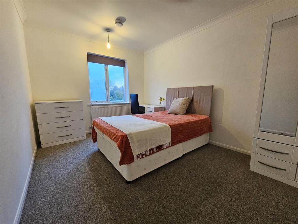 Main image of property: Room 6, 7 Perne Avenue, Cambridge