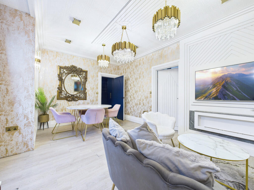 2 bedroom maisonette for rent
