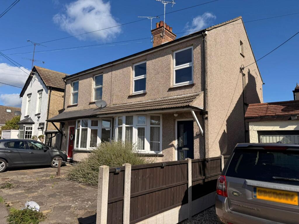 Main image of property: Beech Road, Hadleigh, Essex, SS7 2AZ
