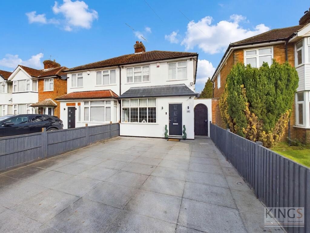 Main image of property: Heathcote Avenue, Hatfield, AL10