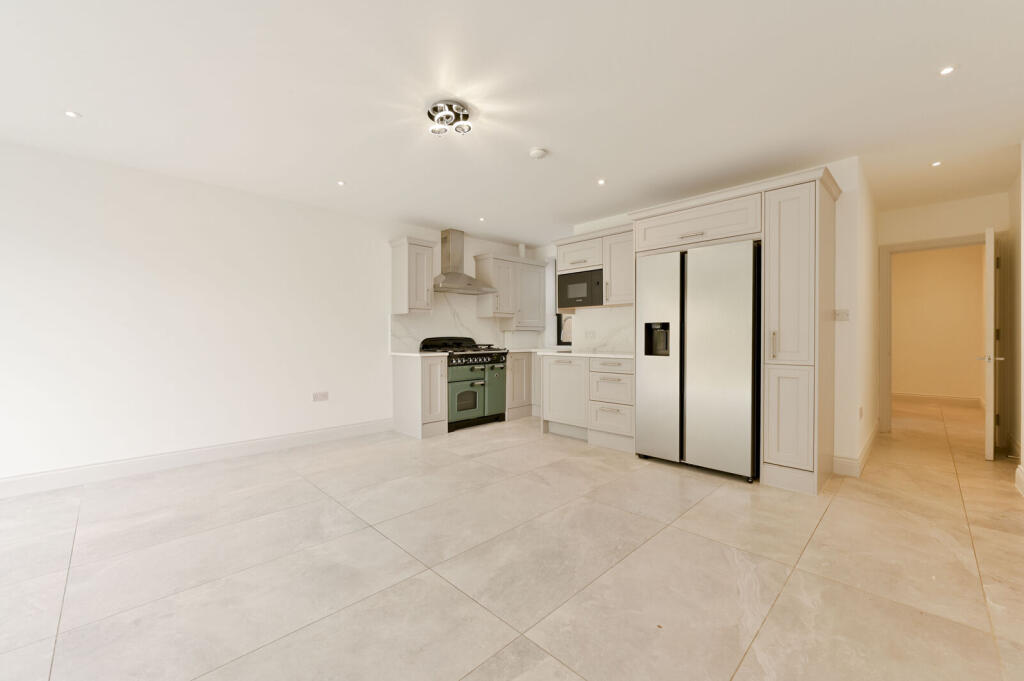 Apartment in London - More